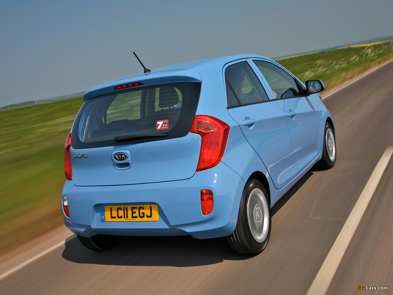 Pictures of Kia Picanto 5-door UK-spec (TA) 2011 (1280 x 960)