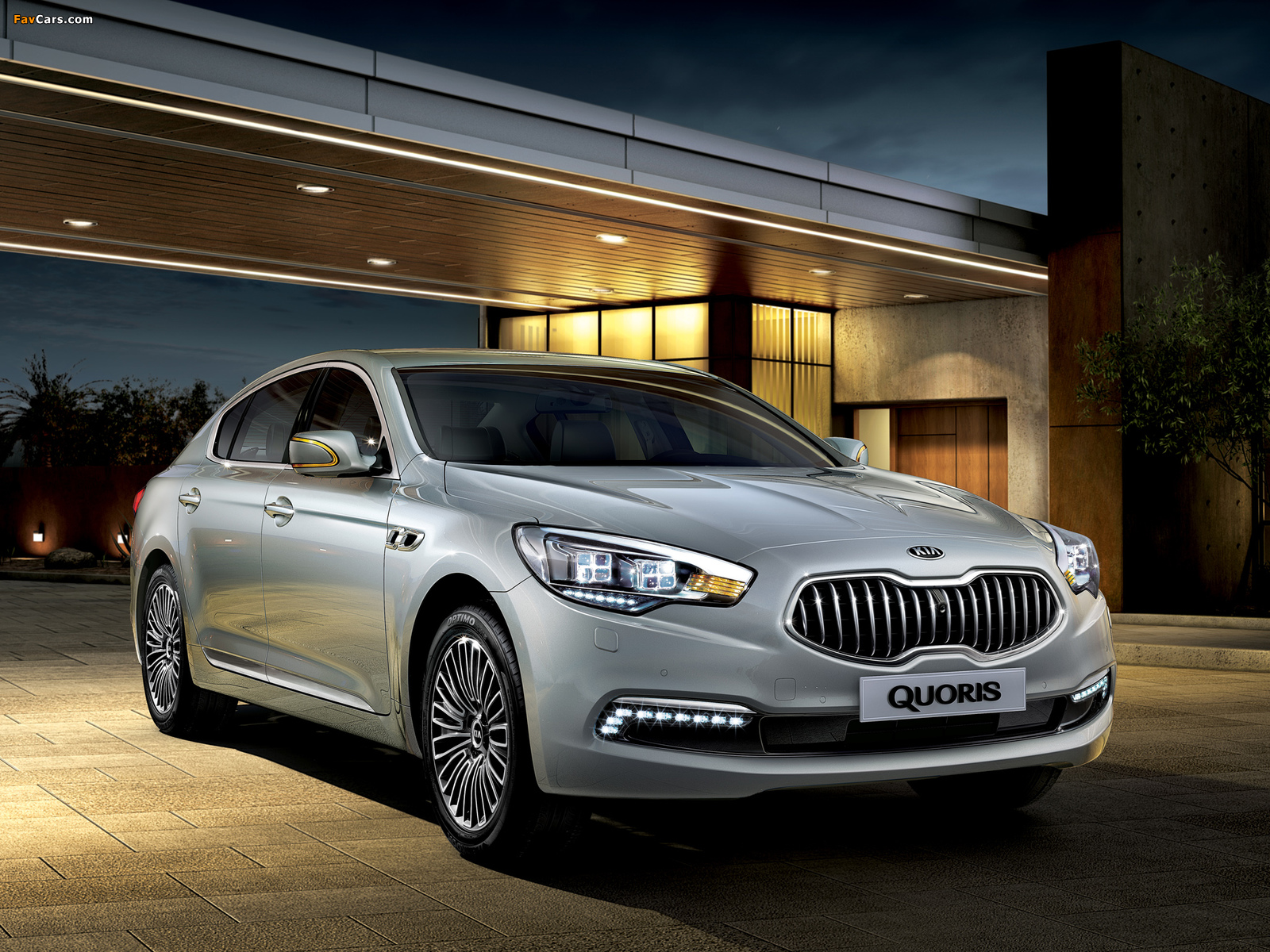 Kia Quoris 2012 wallpapers (1600 x 1200)