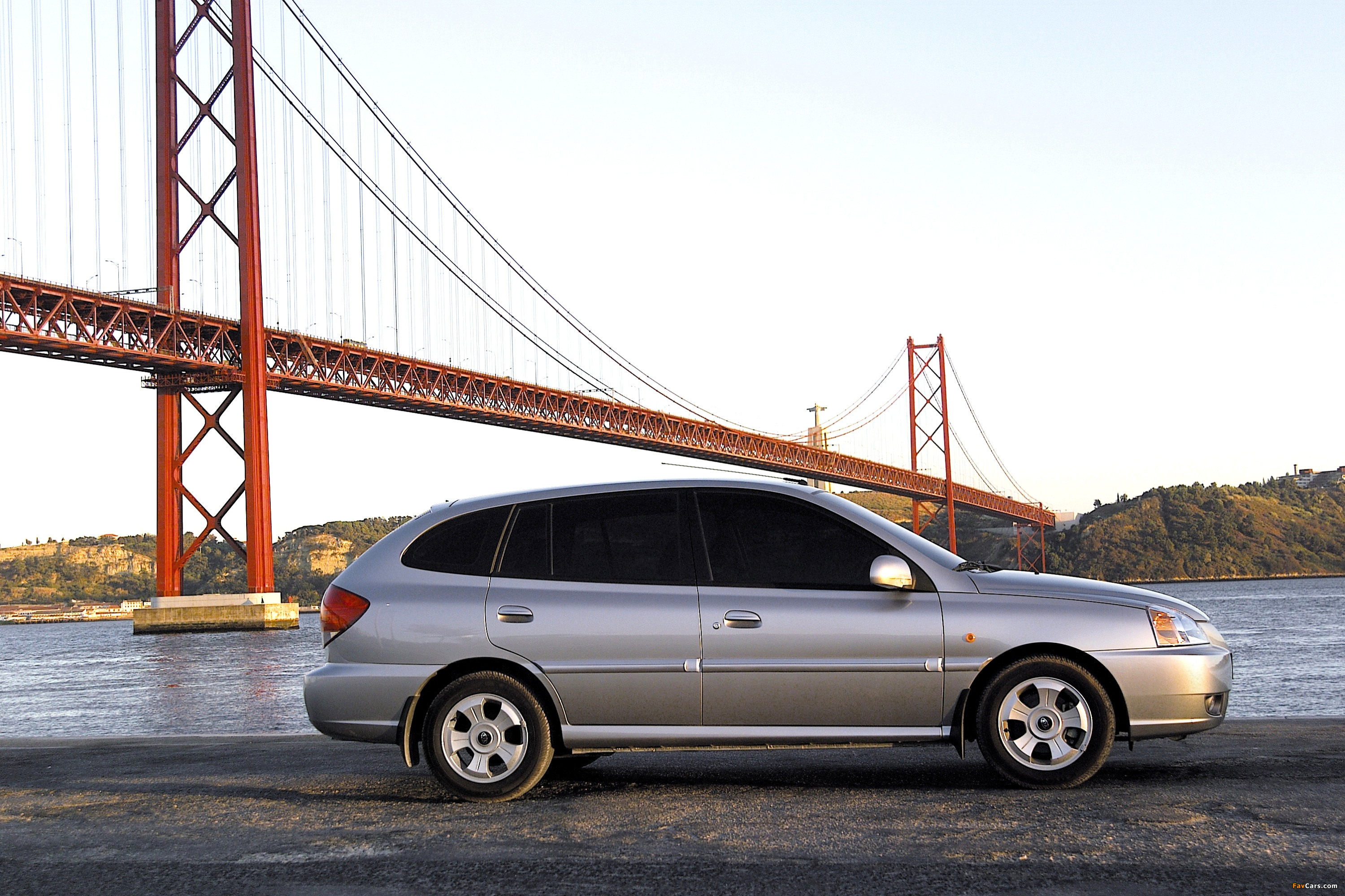 Kia Rio Wagon (DC) 2002–05 pictures (3000 x 2000)