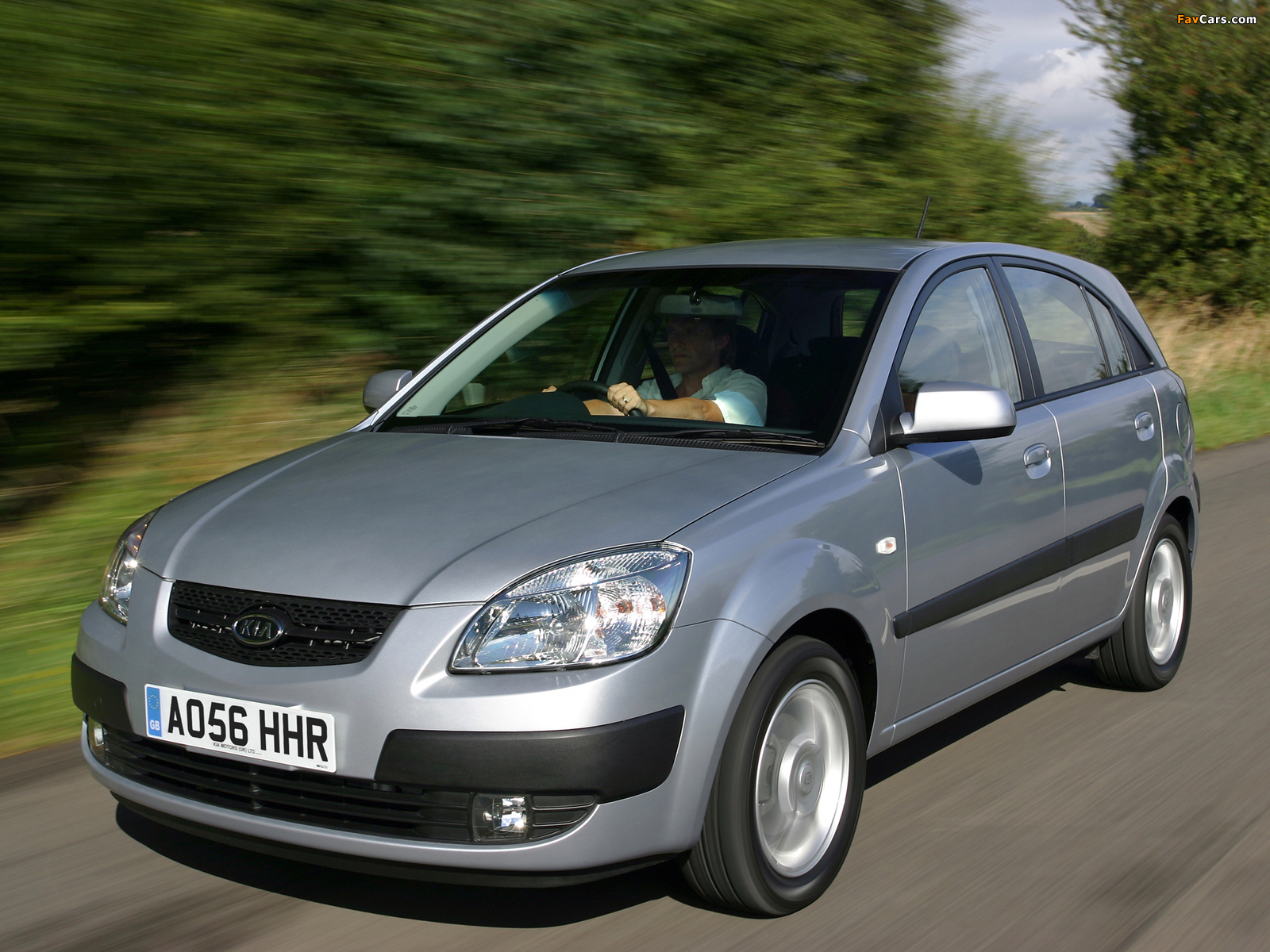 Kia Rio Hatchback UK-spec (JB) 2005–09 photos (1600 x 1200)