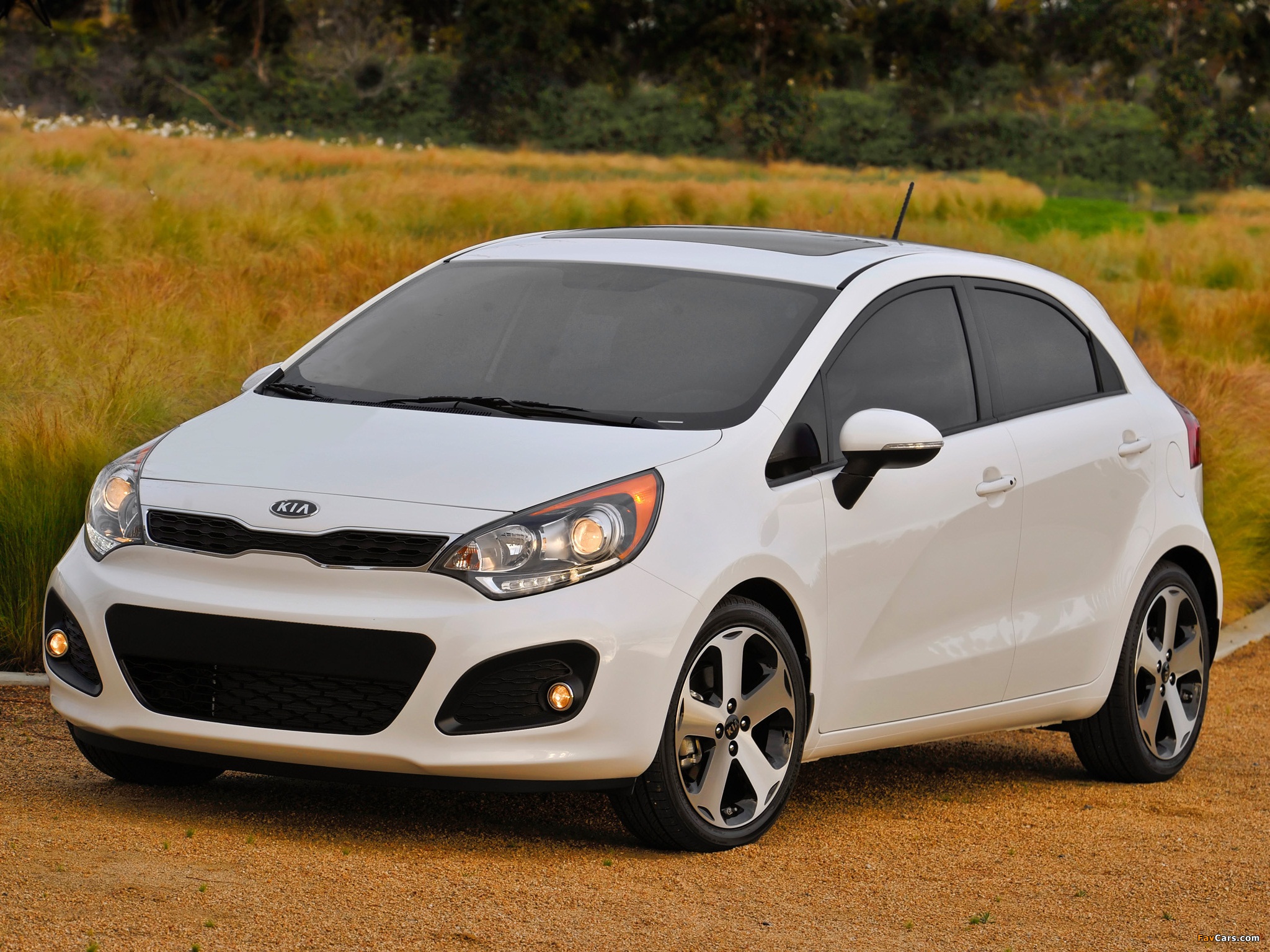 Kia Rio 5-door US-spec (UB) 2011 images (2048 x 1536)