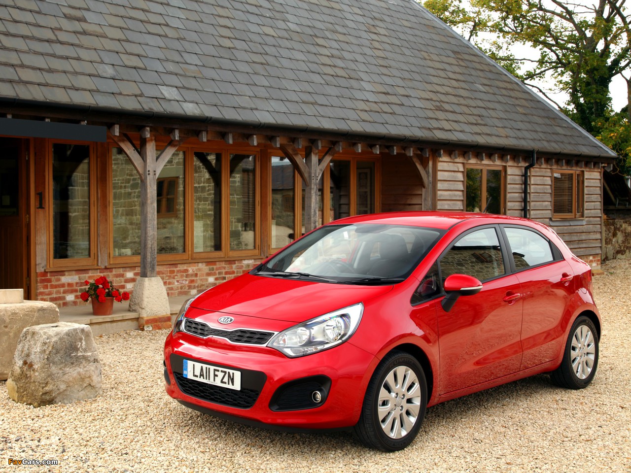 Kia Rio 5-door UK-spec (UB) 2011 photos (1280 x 960)