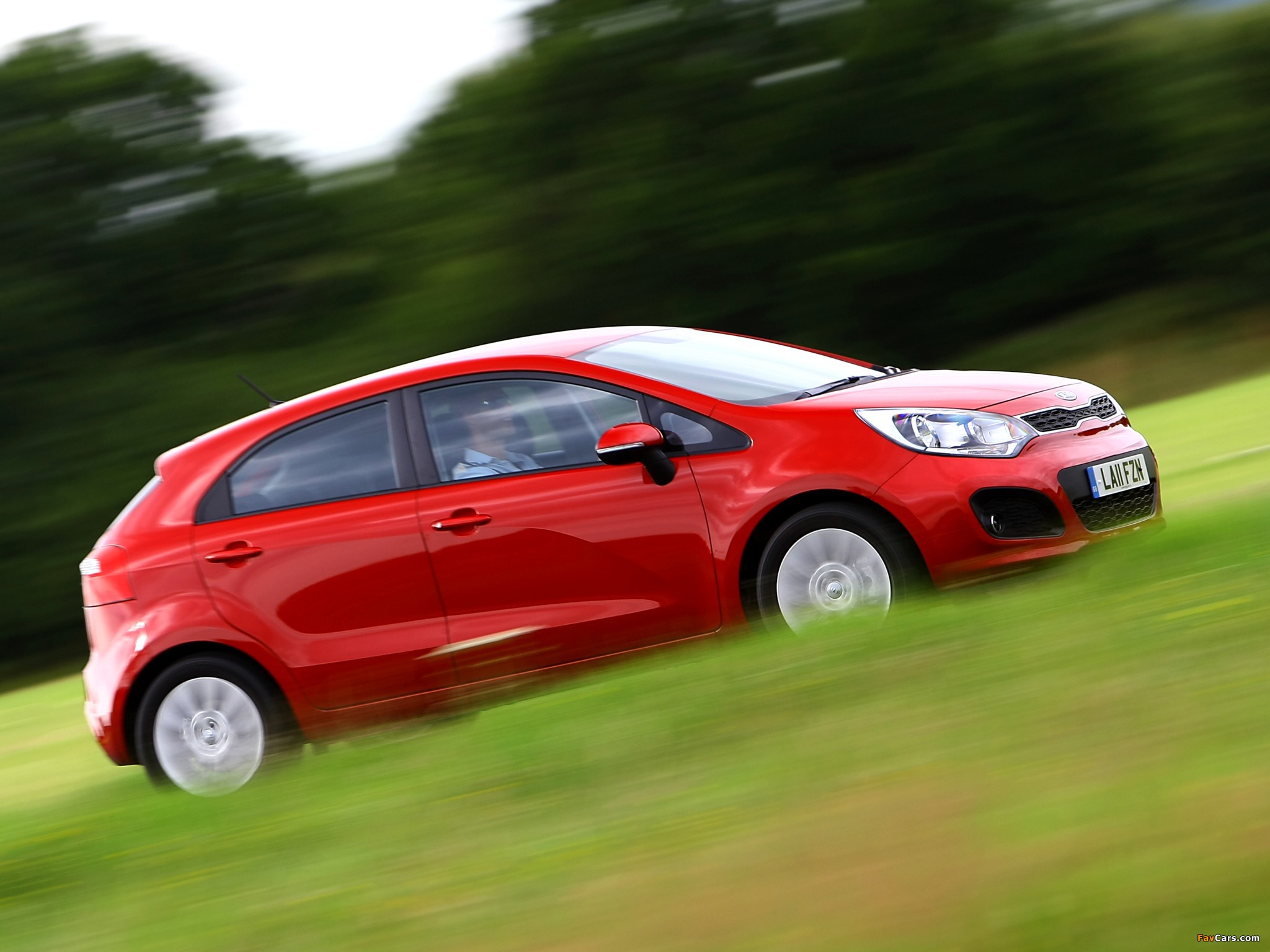 Kia Rio 5-door UK-spec (UB) 2011 photos (2048 x 1536)