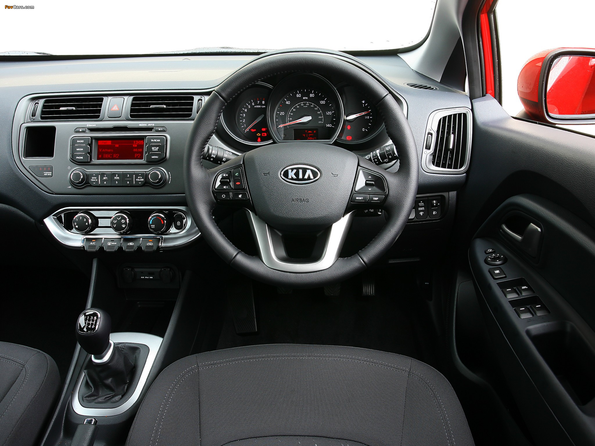 Kia Rio 5-door UK-spec (UB) 2011 wallpapers (2048 x 1536)