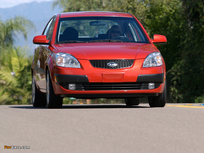 Photos of Kia Rio Sedan US-spec (JB) 2005–09 (800 x 600)