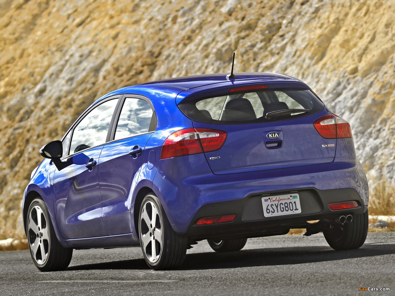 Photos of Kia Rio 5-door US-spec (UB) 2011 (1280 x 960)