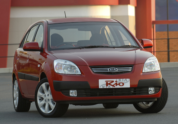 Pictures of Kia Rio Hatchback ZA-spec (JB) 2005–08