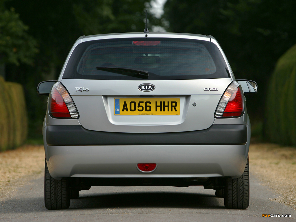 Pictures of Kia Rio Hatchback UK-spec (JB) 2005–09 (1024 x 768)