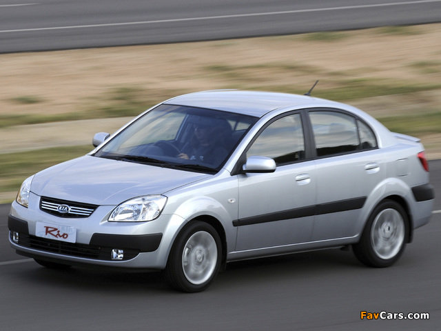 Pictures of Kia Rio Sedan ZA-spec (JB) 2005–11 (640 x 480)