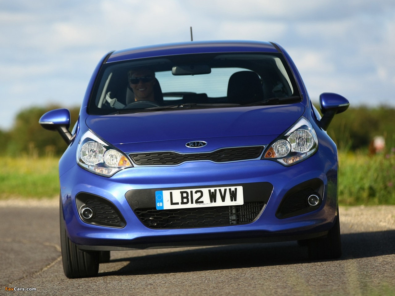 Pictures of Kia Rio 3-door EcoDynamics UK-spec (UB) 2012 (1280 x 960)