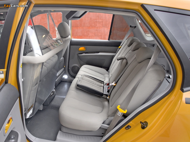 Kia Rondo Taxi Cab Concept 2007 pictures (800 x 600)