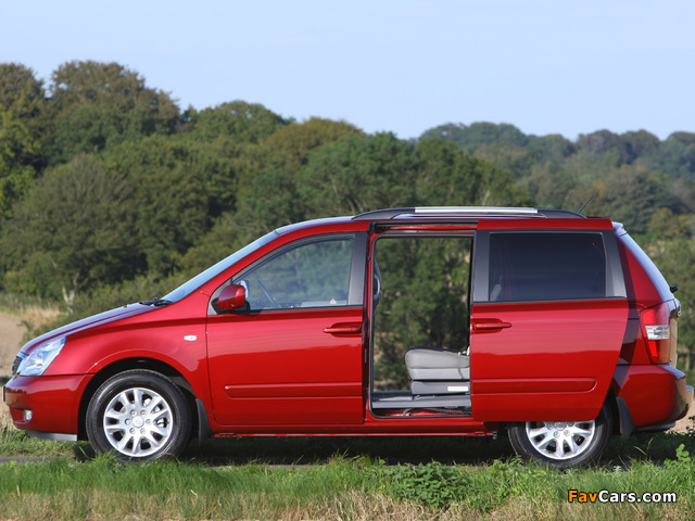 Images of Kia Sedona SWB UK-spec 2010 (640 x 480)