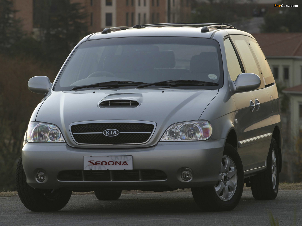 Kia Sedona ZA-spec 2004–07 pictures (1280 x 960)