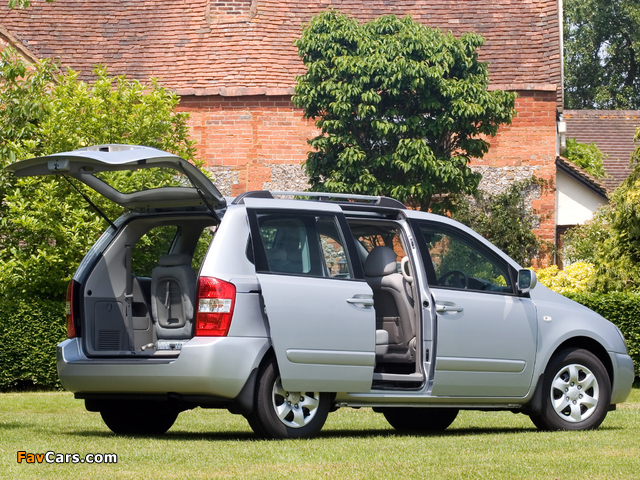 Kia Sedona SWB UK-spec 2006–10 wallpapers (640 x 480)