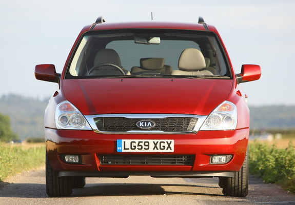 Kia Sedona SWB UK-spec 2010 images