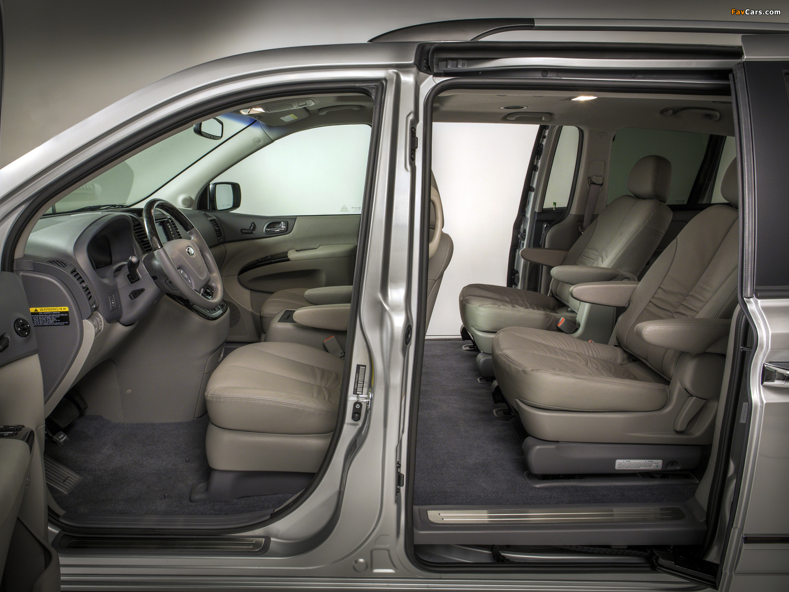 Photos of Kia Sedona LWB 2013 (1600 x 1200)