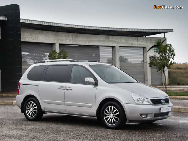 Pictures of Kia Sedona SWB ZA-spec 2010 (640 x 480)