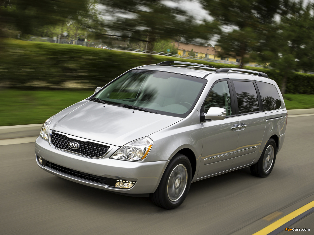 Pictures of Kia Sedona LWB 2013 (1280 x 960)