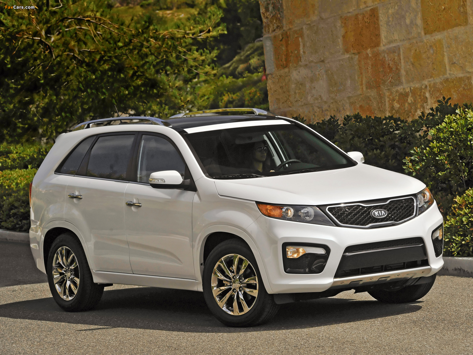 Images of Kia Sorento SX US-spec (XM) 2010 (1600 x 1200)