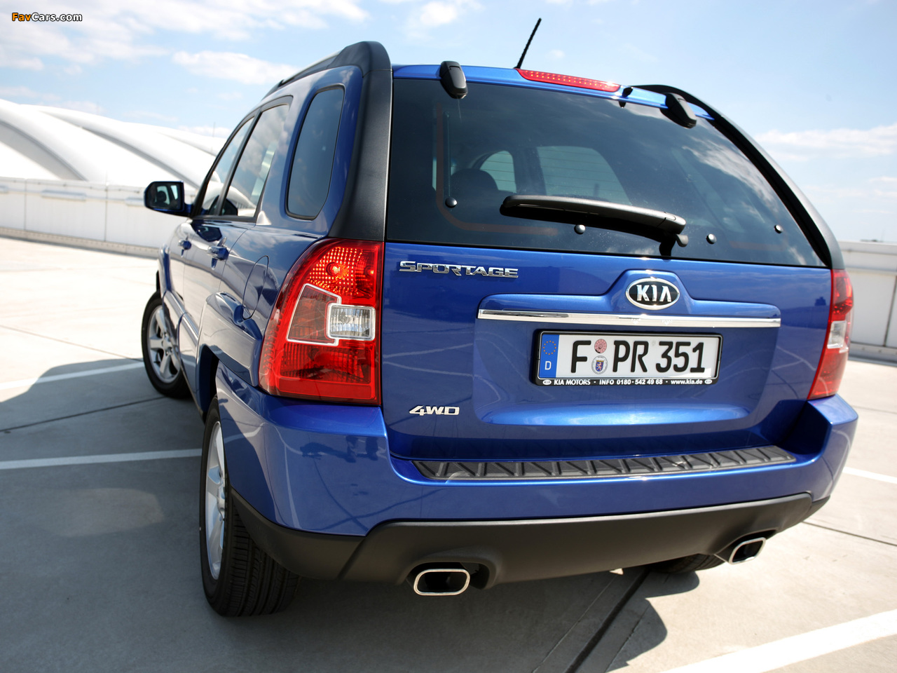 Kia Sportage (KM) 2009–10 pictures (1280 x 960)