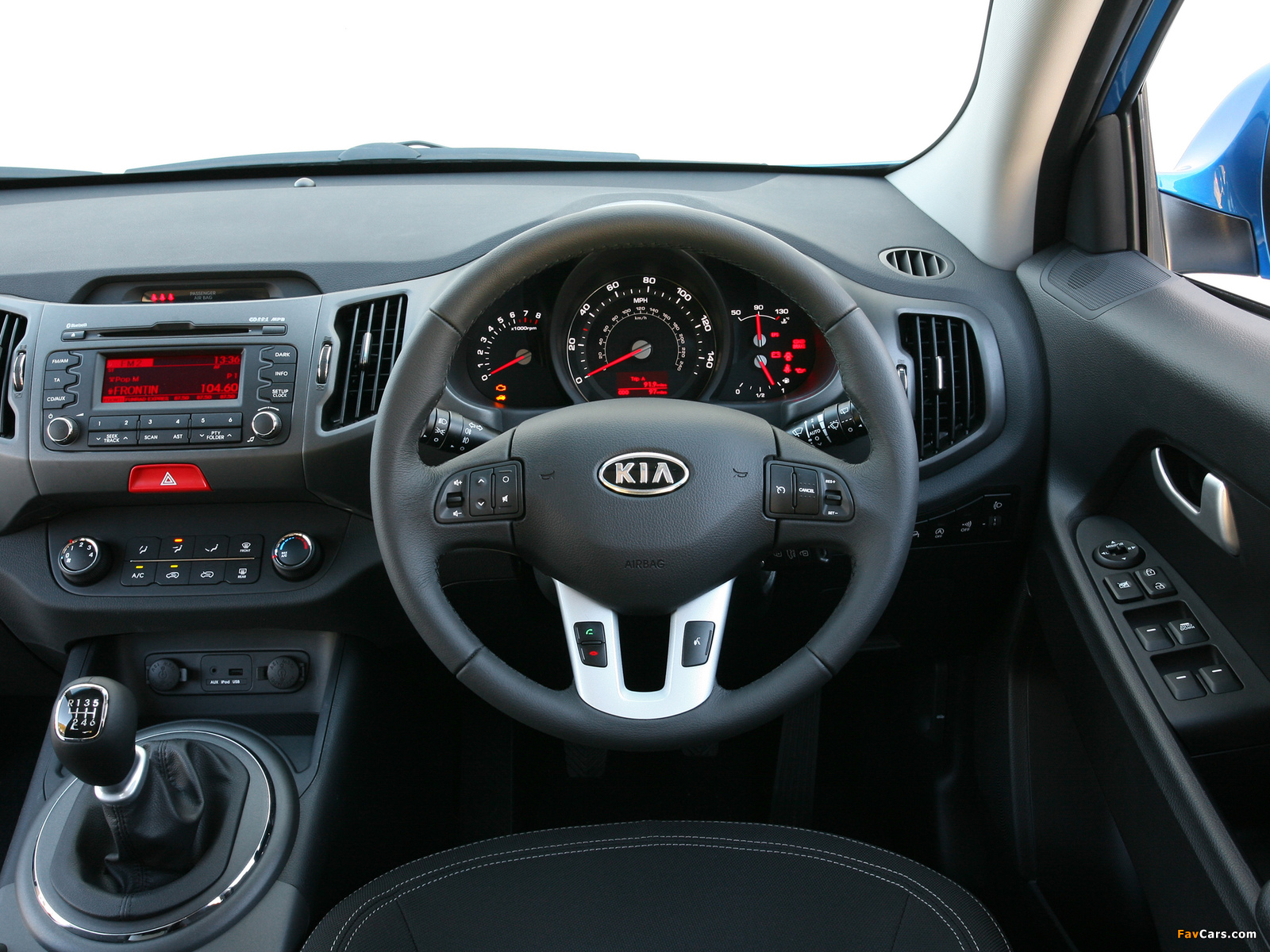 Kia Sportage EcoDynamics UK-spec 2010 photos (1600 x 1200)