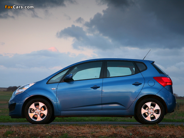 Kia Venga UK-spec 2009 wallpapers (640 x 480)