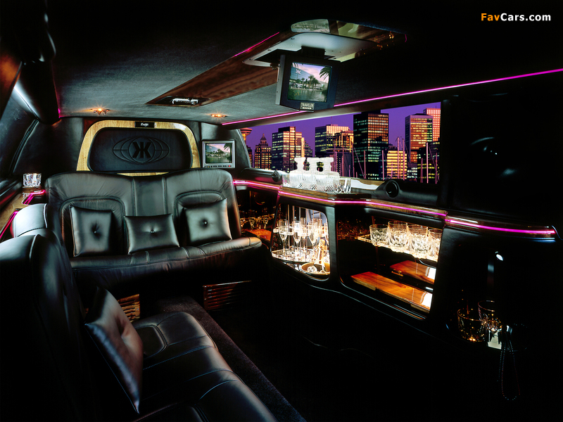 Lincoln Town Car Krystal Limousine 1998–2003 wallpapers (800 x 600)