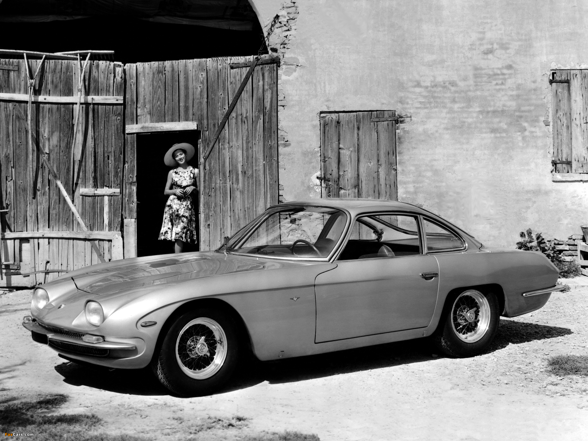 Photos of Lamborghini 350 GT 1964–66 (2048 x 1536)