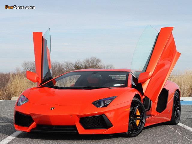 Images of Lamborghini Aventador LP 700-4 US-spec (LB834) 2011 (640 x 480)