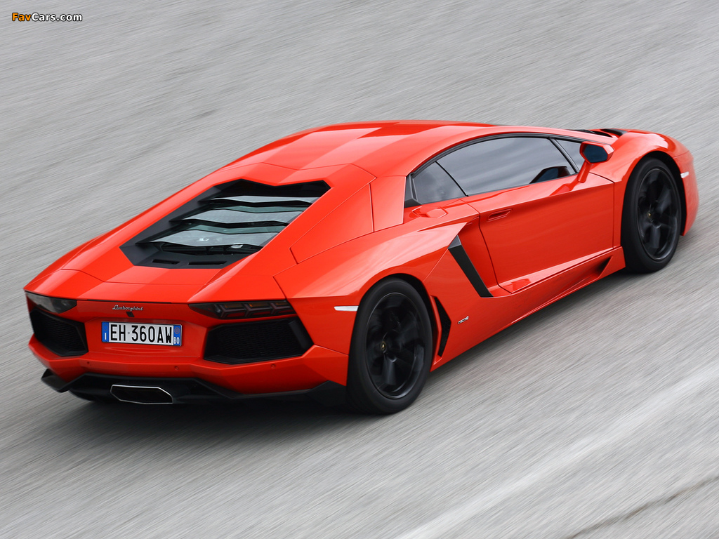 Images of Lamborghini Aventador LP 700-4 (LB834) 2011 (1024 x 768)