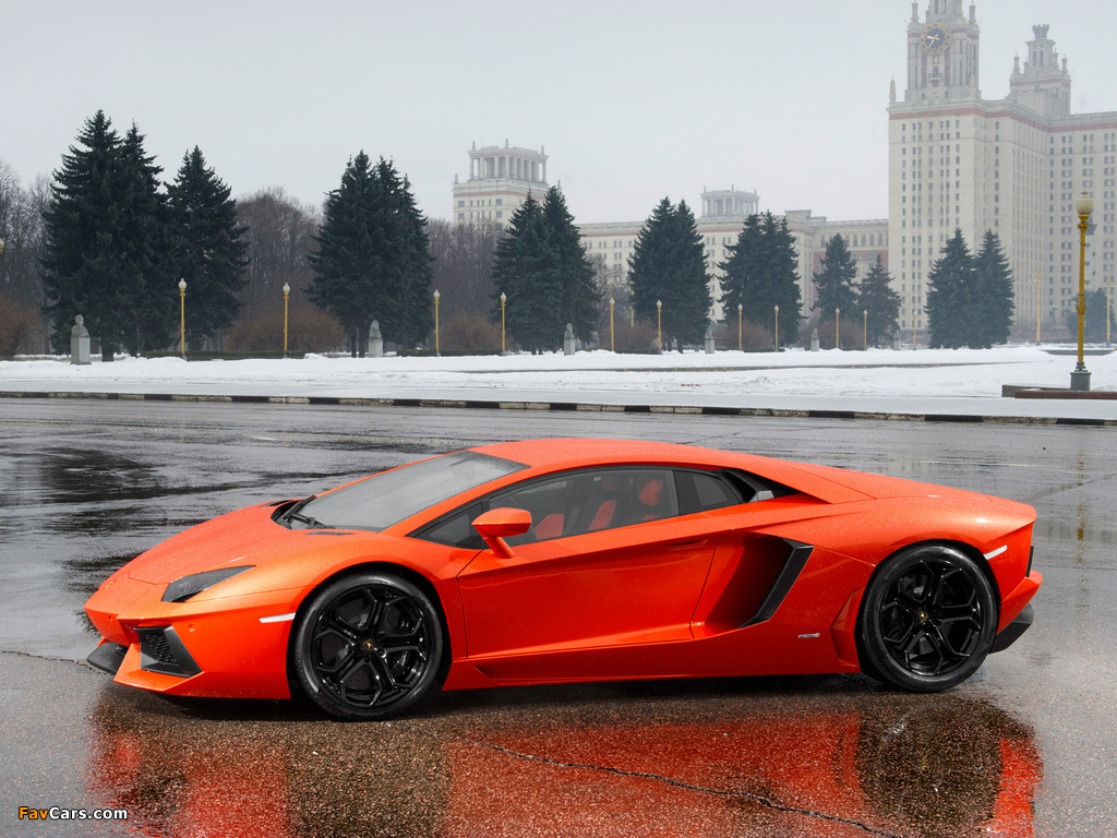 Pictures of Lamborghini Aventador LP 700-4 (LB834) 2011 (1024 x 768)