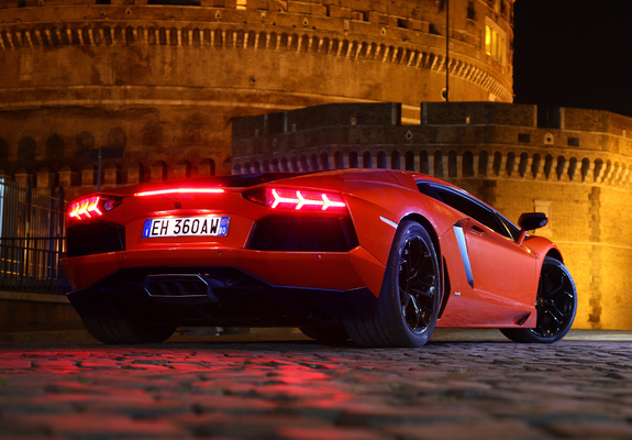 Lamborghini Aventador LP 700-4 (LB834) 2011 wallpapers