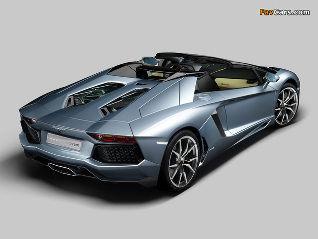 Lamborghini Aventador LP 700-4 Roadster (LB834) 2013 wallpapers (640 x 480)