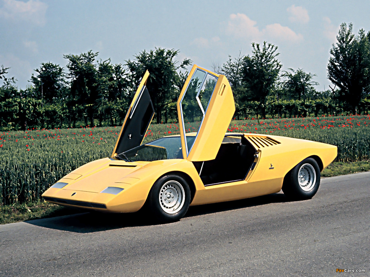 Photos of Lamborghini Countach LP500 Prototype 1971 (1280 x 960)