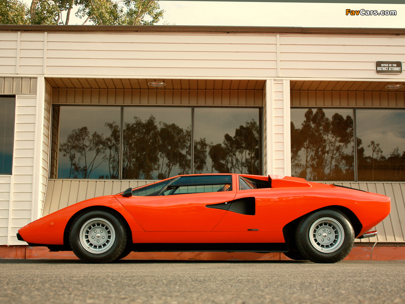 Photos of Lamborghini Countach LP400 1974–78 (800 x 600)