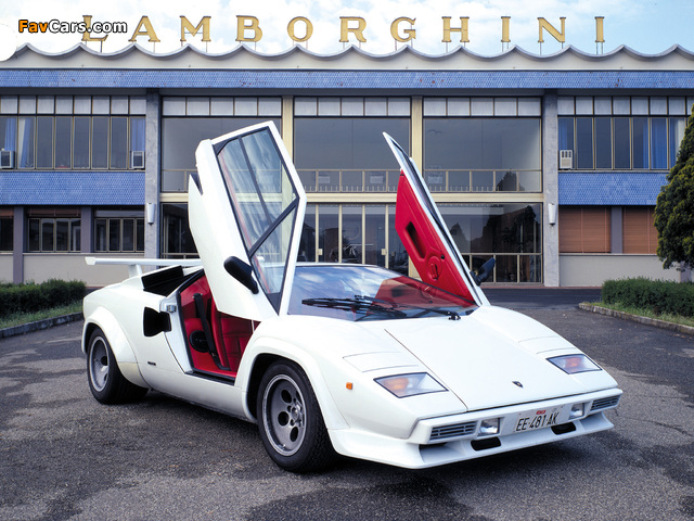 Pictures of Lamborghini Countach LP5000 S Quattrovalvole 1985–89 (640 x 480)