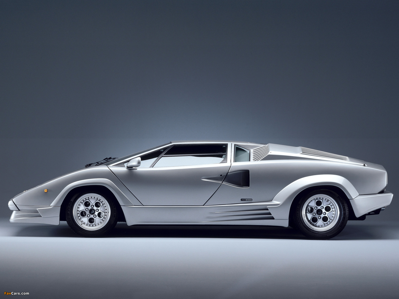 Pictures of Lamborghini Countach 25th Anniversary 1988–90 (1600 x 1200)