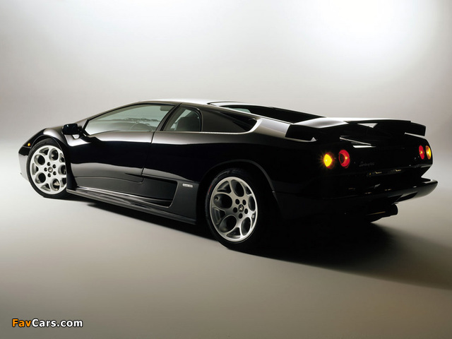 Images of Lamborghini Diablo VT 6.0 2000–01 (640 x 480)