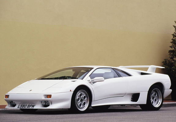 Lamborghini Diablo 1990–94 pictures