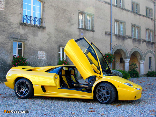 Pictures of Lamborghini Diablo VT 6.0 2000–01 (640 x 480)