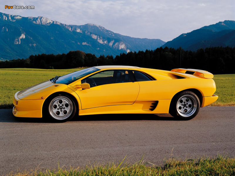 Lamborghini Diablo 1990–93 wallpapers (800 x 600)