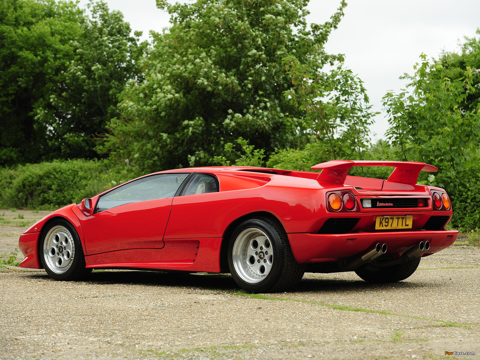 Lamborghini Diablo UK-spec 1990–93 wallpapers (1600 x 1200)