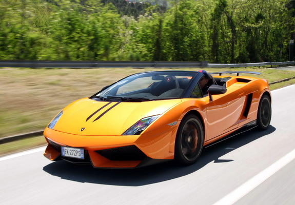 Images of Lamborghini Gallardo LP 570-4 Spyder Performante 2010–13