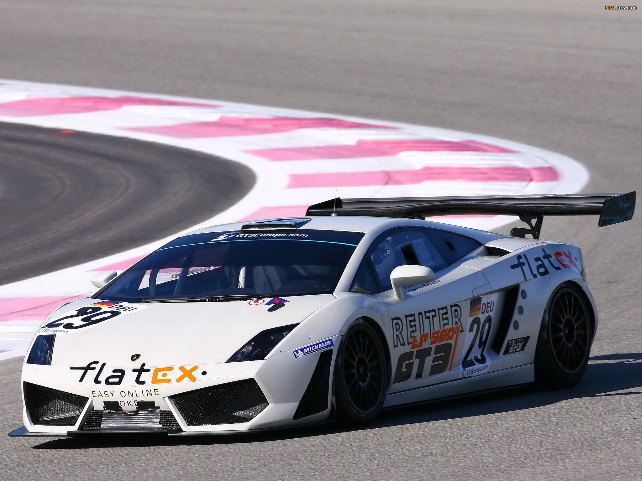 Images of Reiter Lamborghini Gallardo LP560-4 GT3 2010 (2048 x 1536)