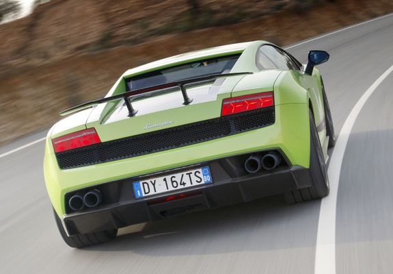 Images of Lamborghini Gallardo LP 570-4 Superleggera 2010–12