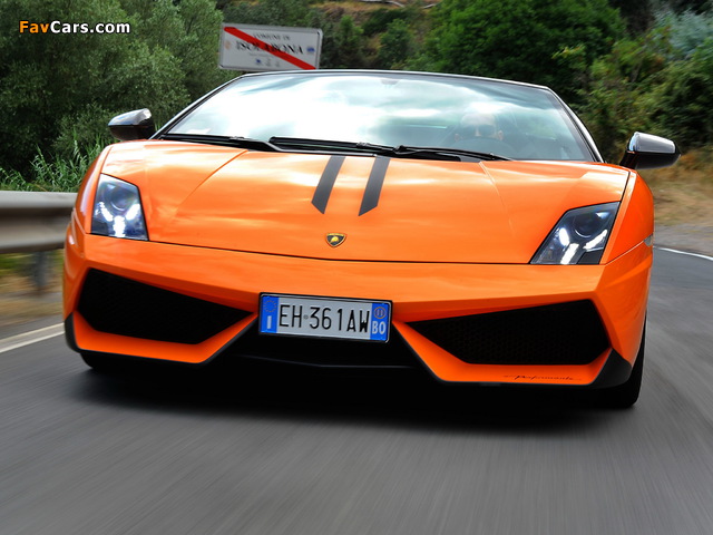 Lamborghini Gallardo LP 570-4 Spyder Performante 2010–13 images (640 x 480)