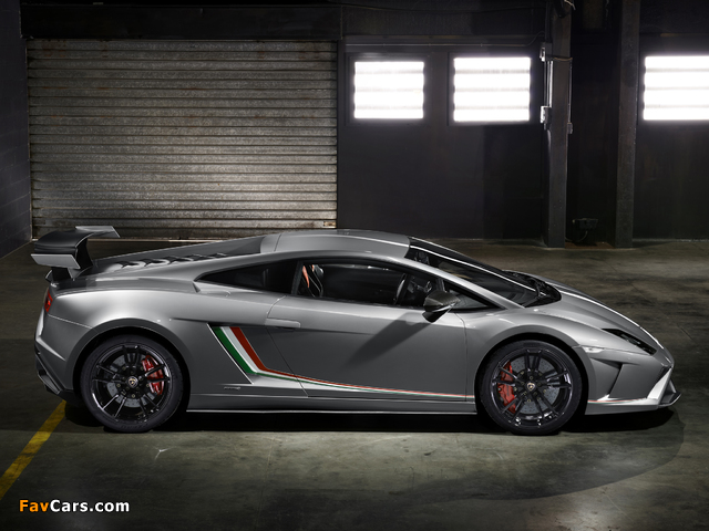 Lamborghini Gallardo LP 570-4 Squadra Corse 2013 photos (640 x 480)