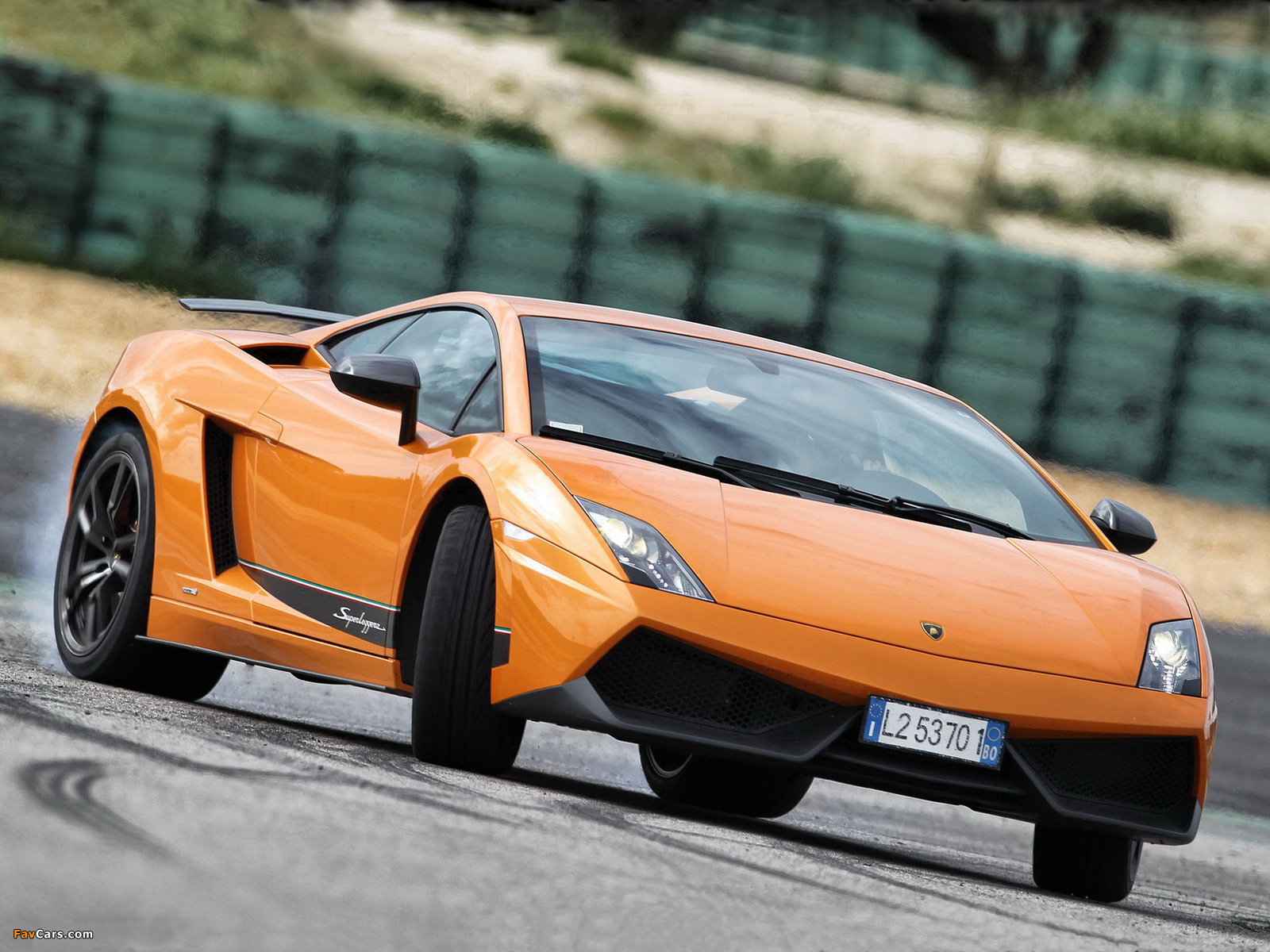 Photos of Lamborghini Gallardo LP 570-4 Superleggera 2010–12 (1600 x 1200)