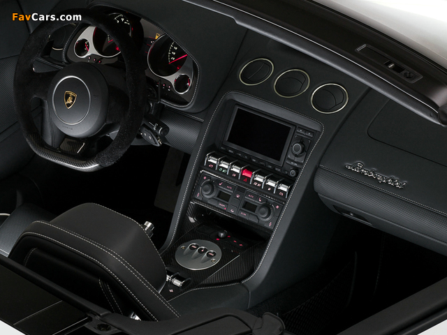 Photos of Lamborghini Gallardo LP 560-4 Spyder 2012–13 (640 x 480)