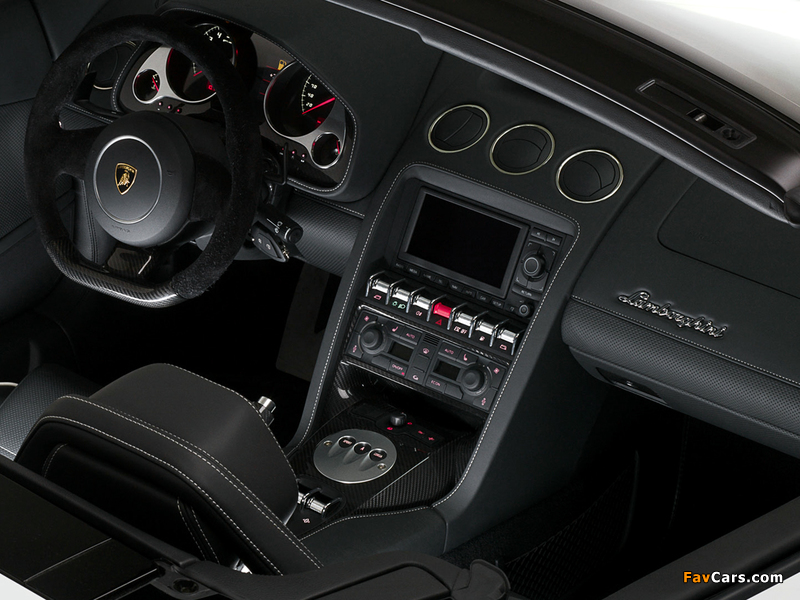 Photos of Lamborghini Gallardo LP 560-4 Spyder 2012–13 (800 x 600)
